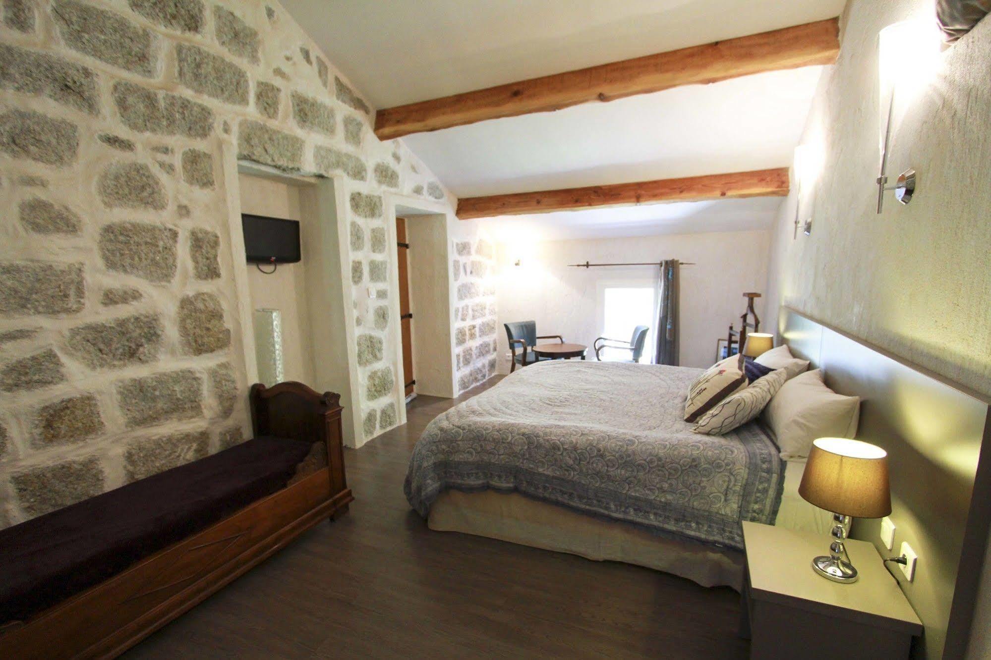 Auberge U N'Antru Versu San-Gavino-di-Carbini Exterior foto